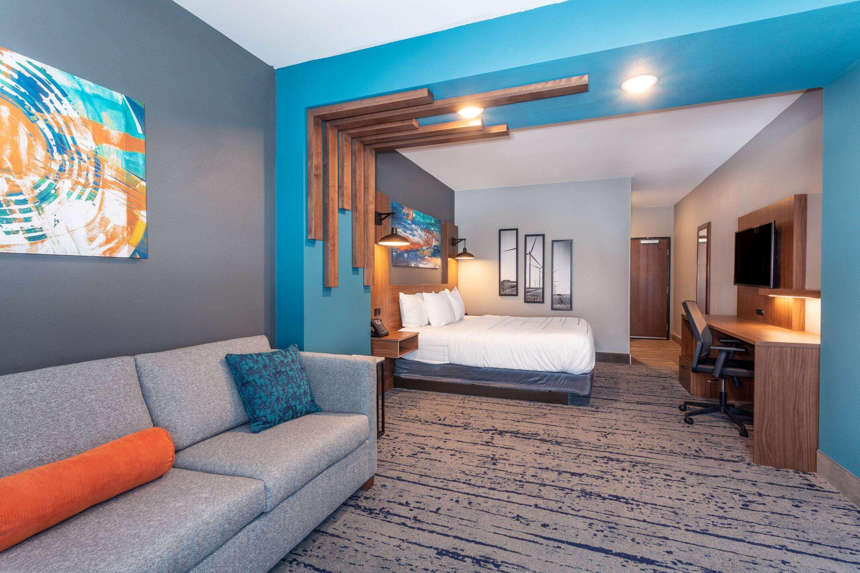 La Quinta Inn & Suites Limon By Wyndham Екстер'єр фото