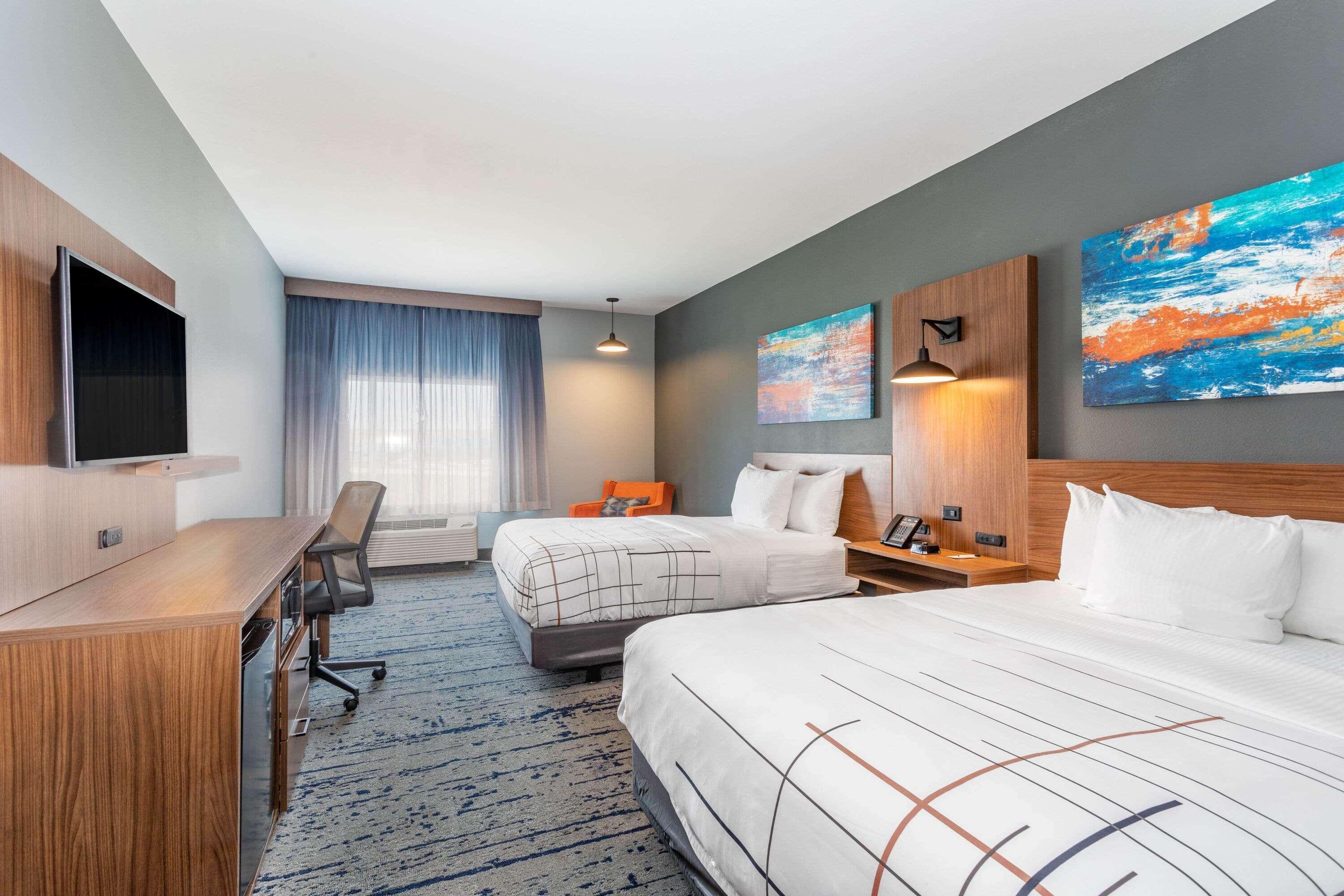 La Quinta Inn & Suites Limon By Wyndham Екстер'єр фото