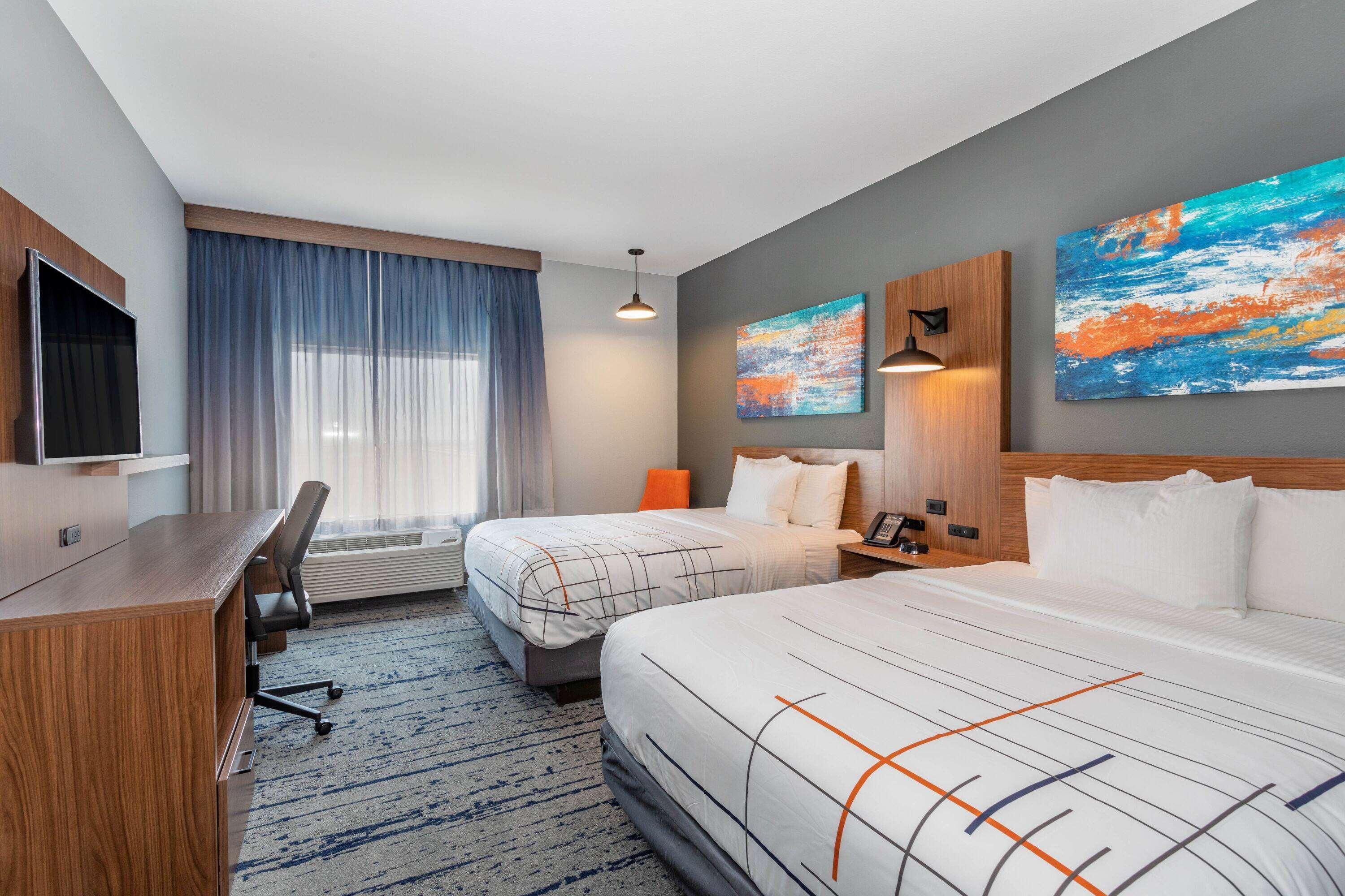 La Quinta Inn & Suites Limon By Wyndham Екстер'єр фото