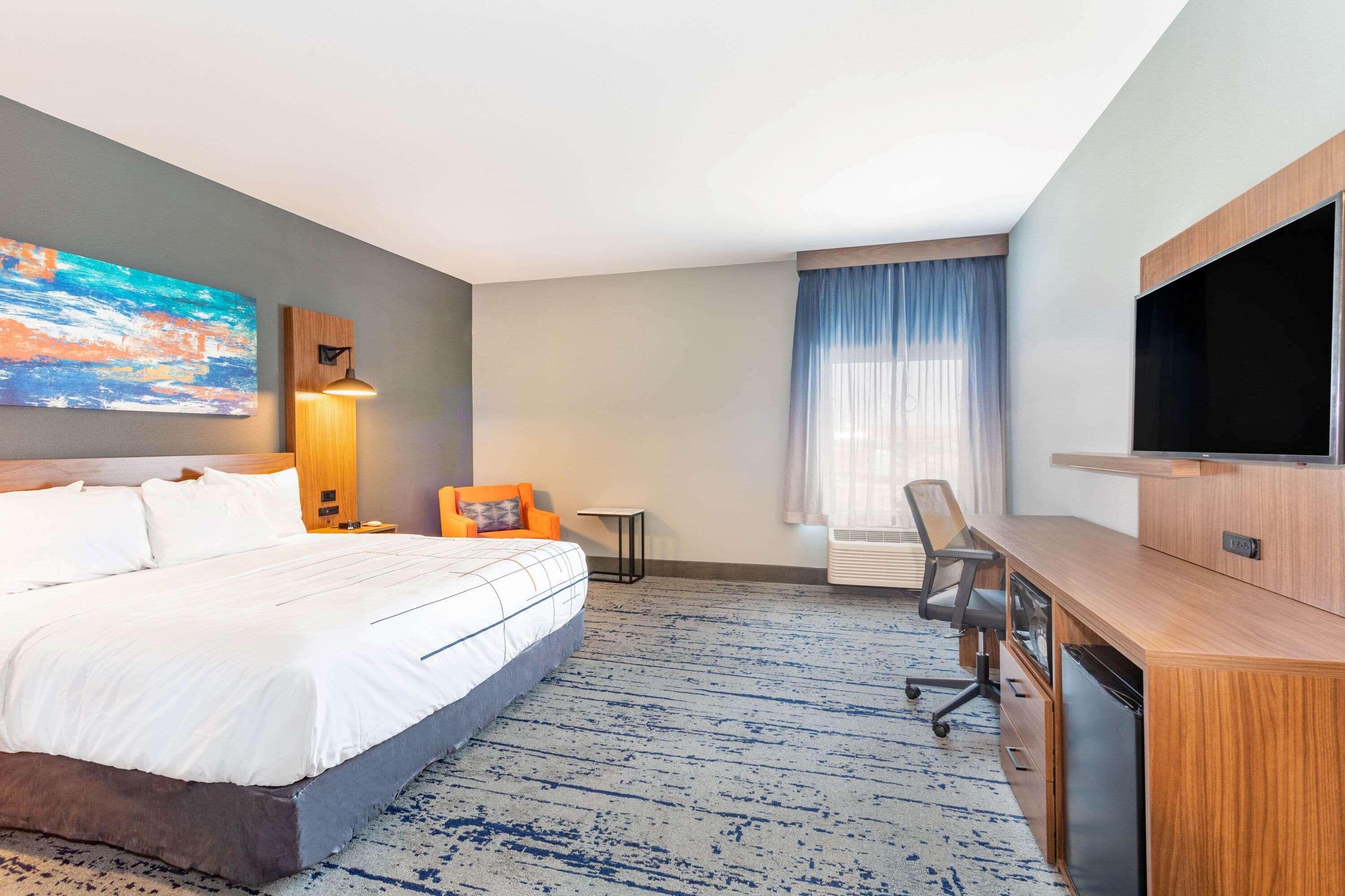 La Quinta Inn & Suites Limon By Wyndham Екстер'єр фото
