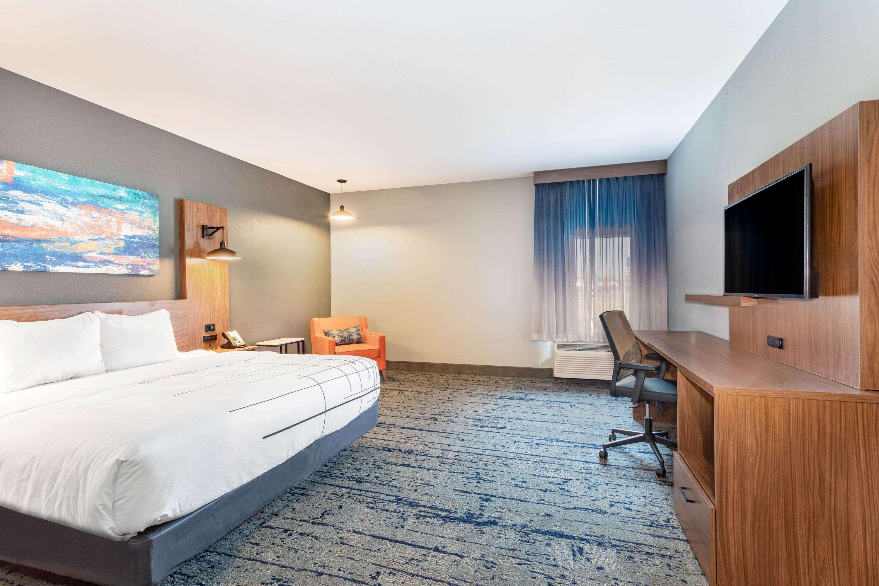 La Quinta Inn & Suites Limon By Wyndham Екстер'єр фото