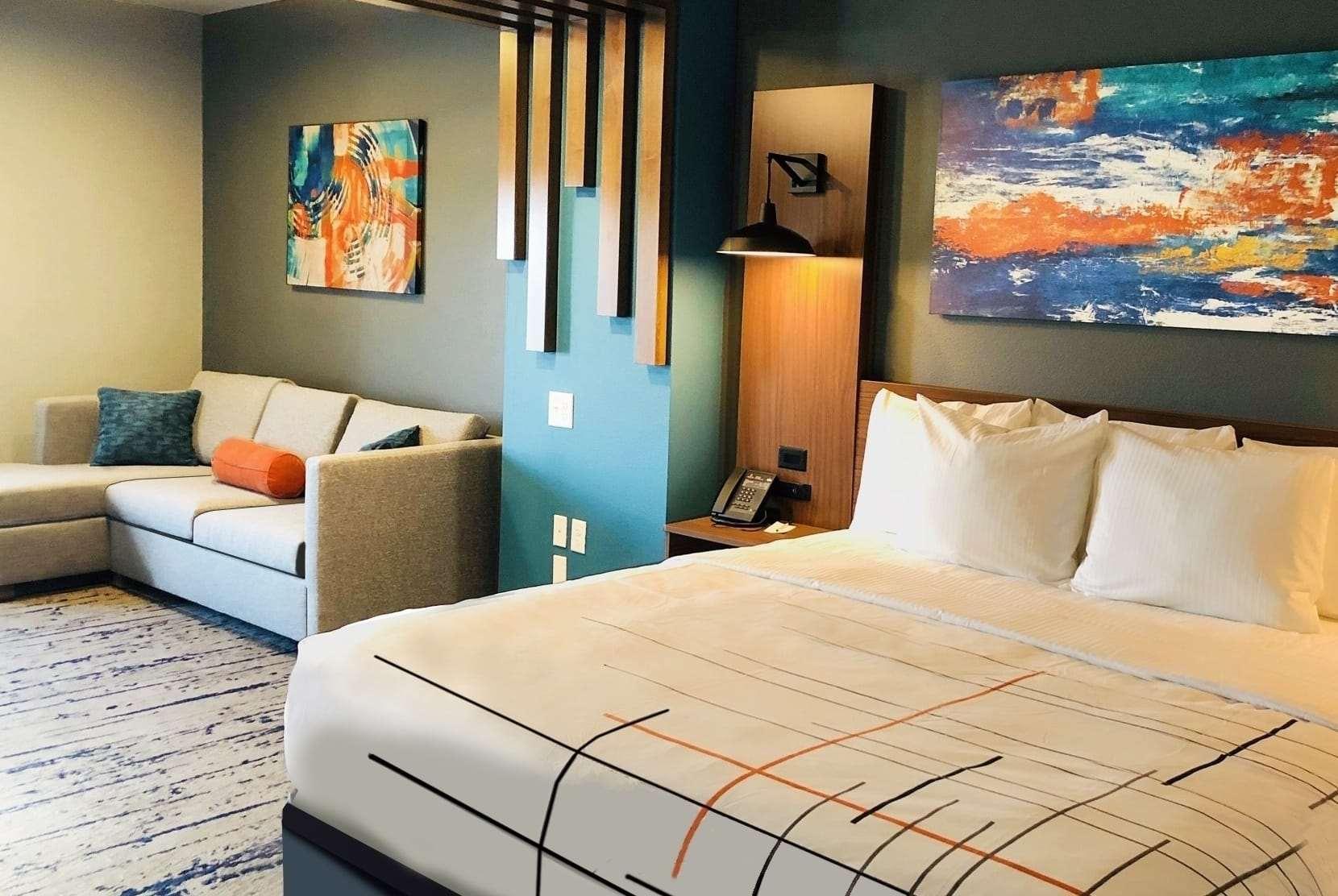 La Quinta Inn & Suites Limon By Wyndham Екстер'єр фото